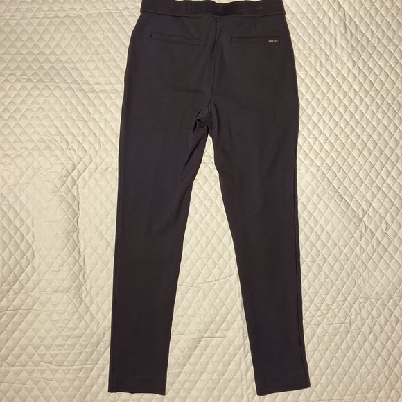 Anne Klein Skinny Pull-On Pants. Dark Brown. Size 4. Front & Back Pockets. - Picture 2 of 12